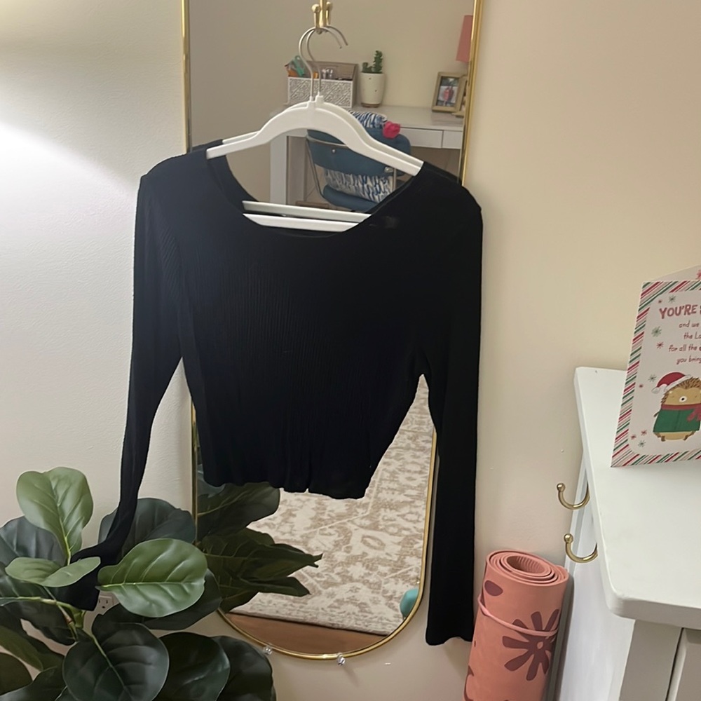 Altar’d State tied back shirt